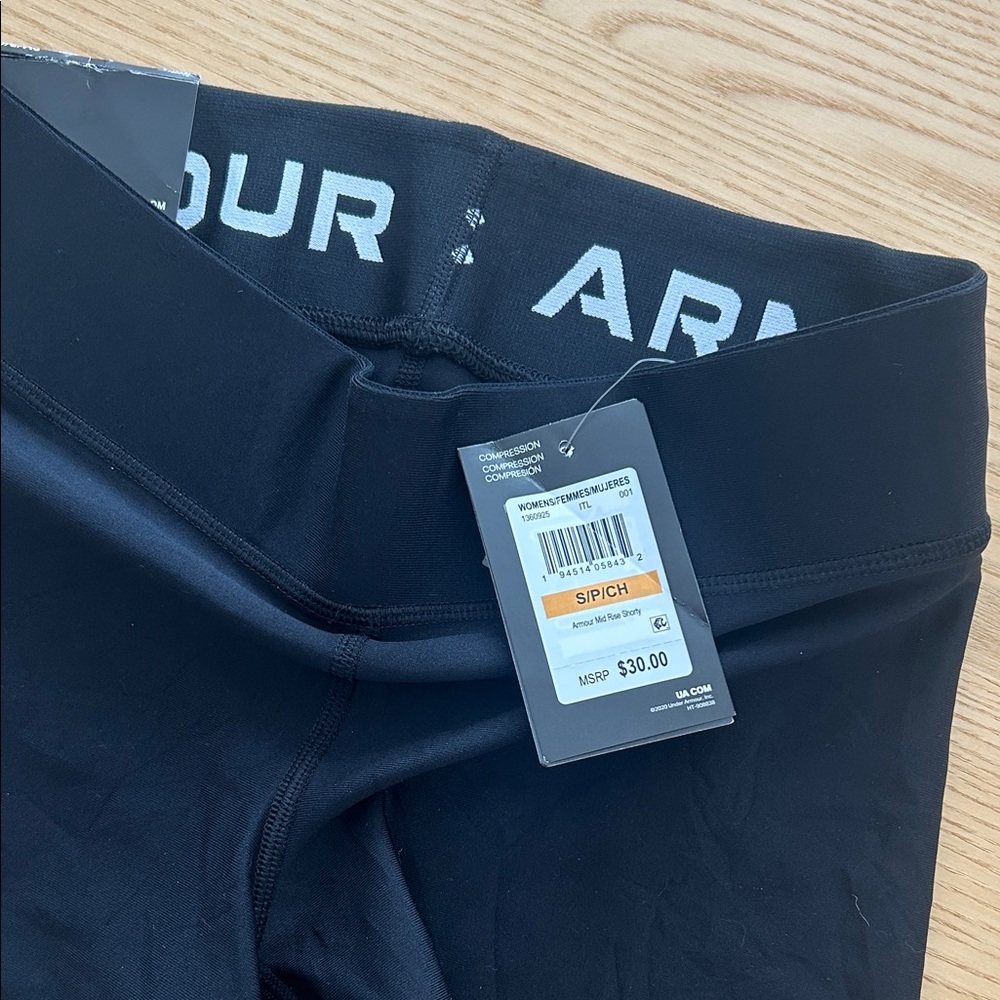 Under Armour Women's Conpression Shorts - Picture 4 of 4